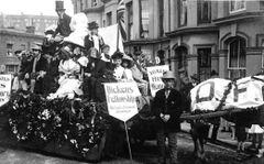 Dickens-Fellowship-Parade.-1913.